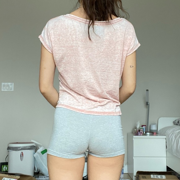 Garage Pink T-shirt - Picture 3 of 5